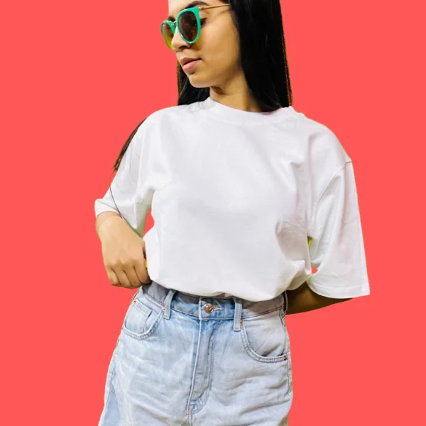113 Women's Plain White Oversized T-Shirt