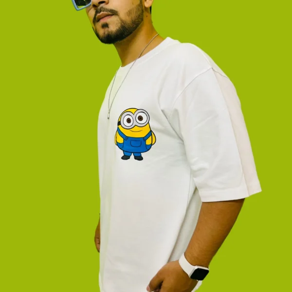 34_Men’s Minions White Oversized T-Shirt. Elevate Your Style With This Must-Have Trendy Tee (3) Men’s Minions White Oversized T-Shirt