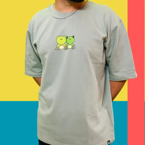 47_Men’s Green Frog Oversized T-Shirt. Elevate Your Style with this Elegant Tee (2) Men’s Green Frog Oversized T-Shirt