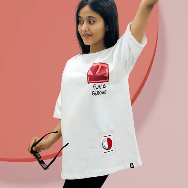 FUN AND GROOVE White Oversized T-Shirt for Women FUN AND GROOVE White Oversized T-Shirt for Women