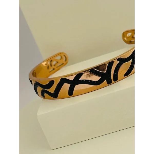 Opulent Gold Plated Bracelet – Sleek Black Enamel Detailing